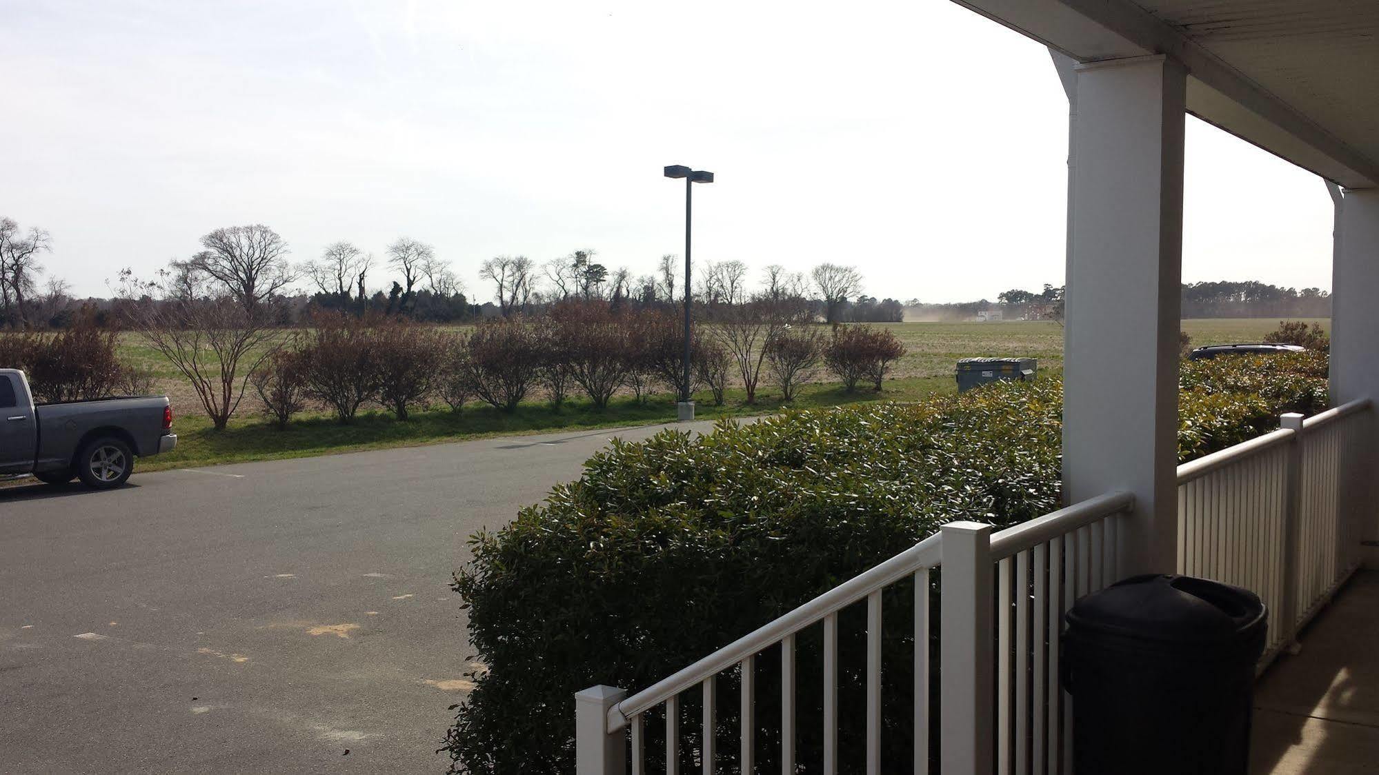 Shore Stay Suites Cape Charles Exterior foto